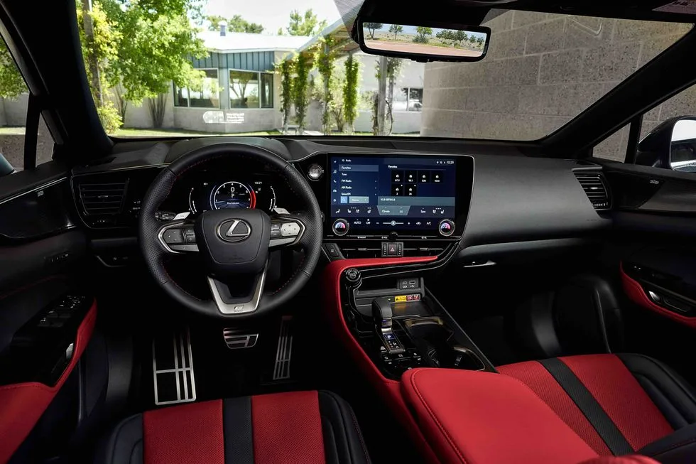 لكزس 2024 NX أفضل خيار بين المنافسين! - صورة 3
