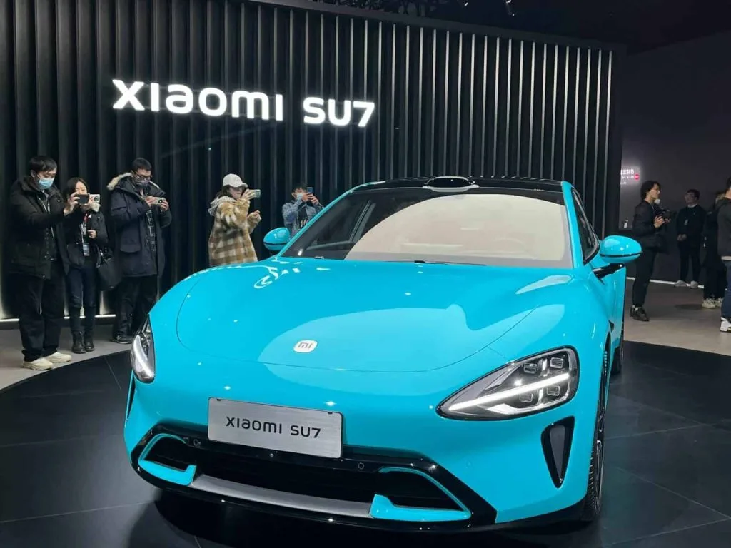 شاومي تعلن عن حجز 100 ألف سيارة SU7 كهربائية في الصين وتعلن بدء المبيعات قريباً