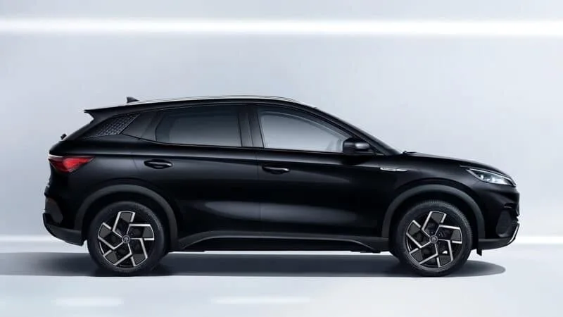 BYD تطلق سيارتها الكهربائية Yuan Plus بسعر مخفض