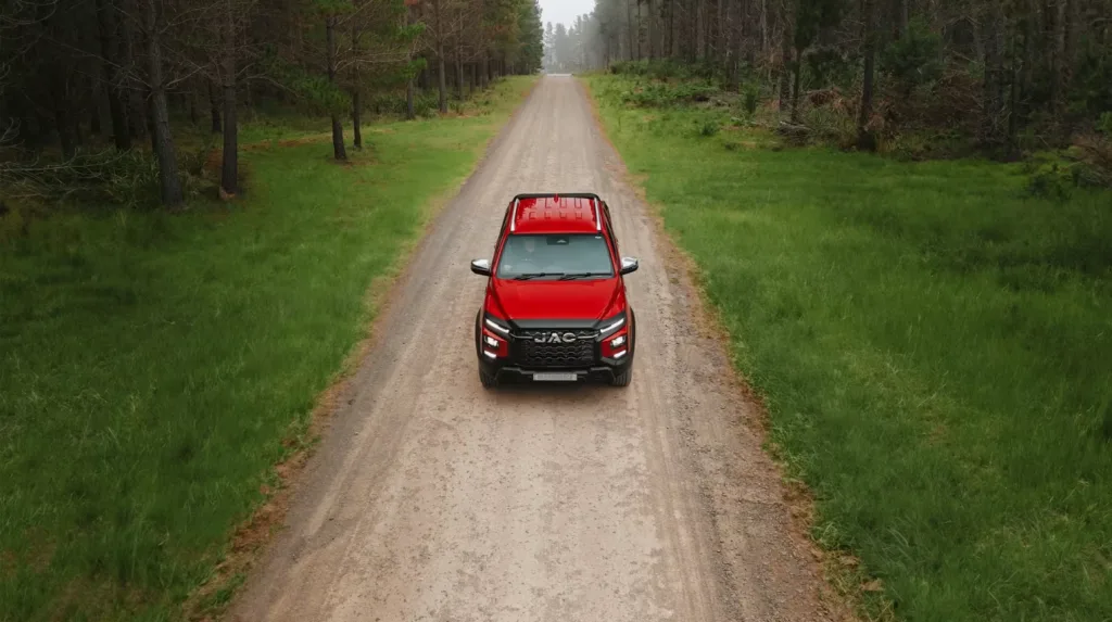 بيكاب JAC T9 2024 تصميم جميل وقوة خارقة - صورة 2