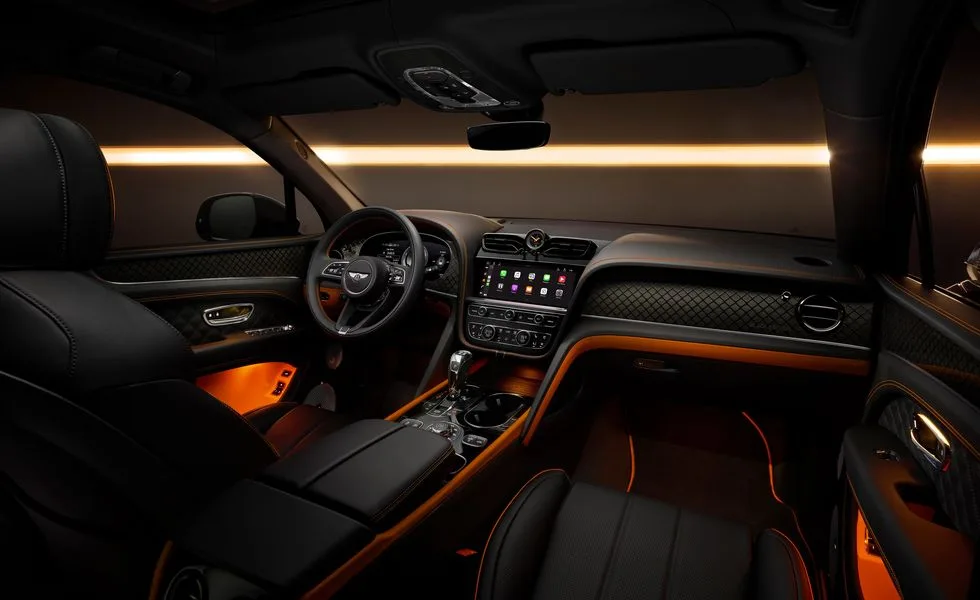 سيارة Bentley بالشعار الأسود لأول مرة منذ قرون - صورة 2