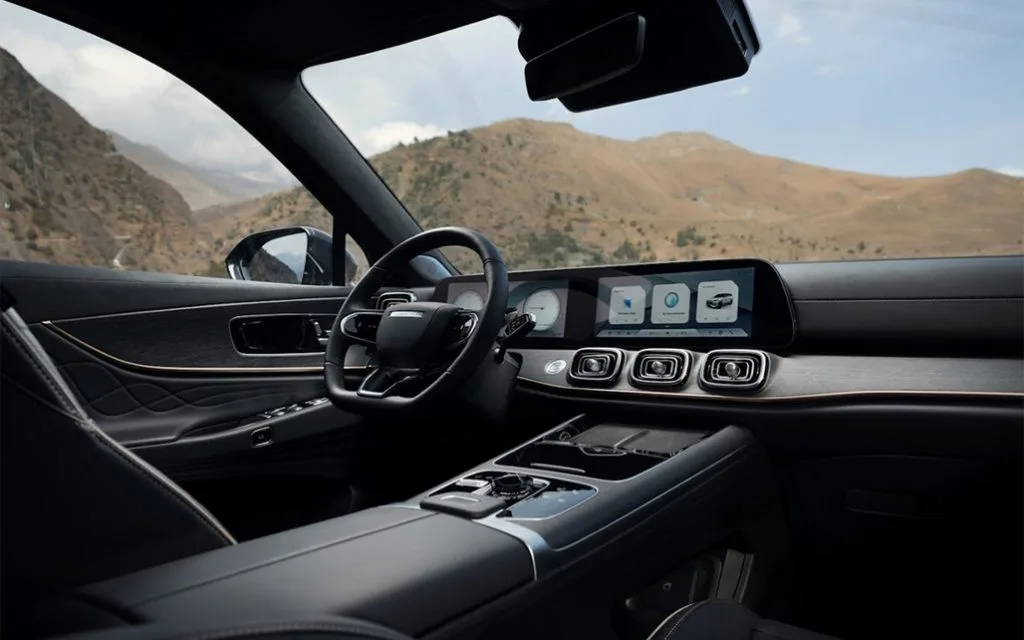 الكشف عن JAECOO J8 PHEV في معرض بكين - صورة 2
