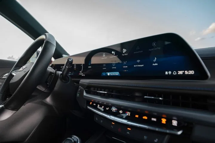 كاديلاك XT4 تقترب من الانطلاق في منطقة الشرق الأوسط