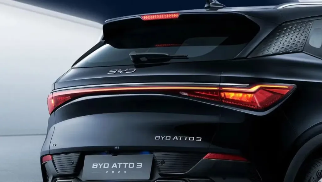 BYD أتو 3 EV موديل 2024