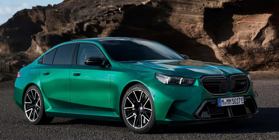 شركة BMW تكشف عن سيارتها الأسطورية الجديدة BMW M5