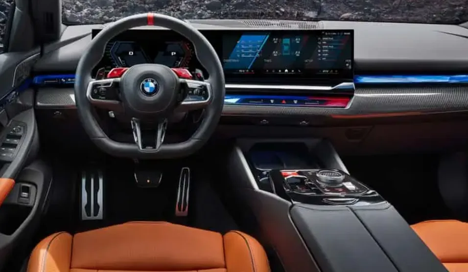 شركة BMW تكشف عن سيارتها الأسطورية الجديدة BMW M5 - صورة 6
