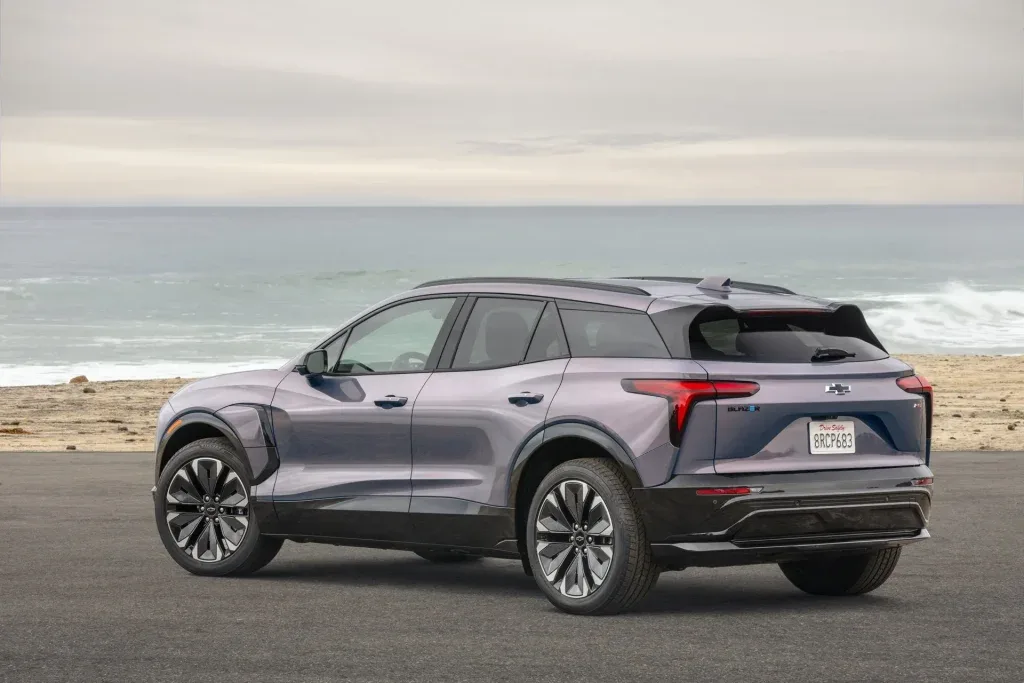 جنرال موتورز توقف Chevy Bolt EV