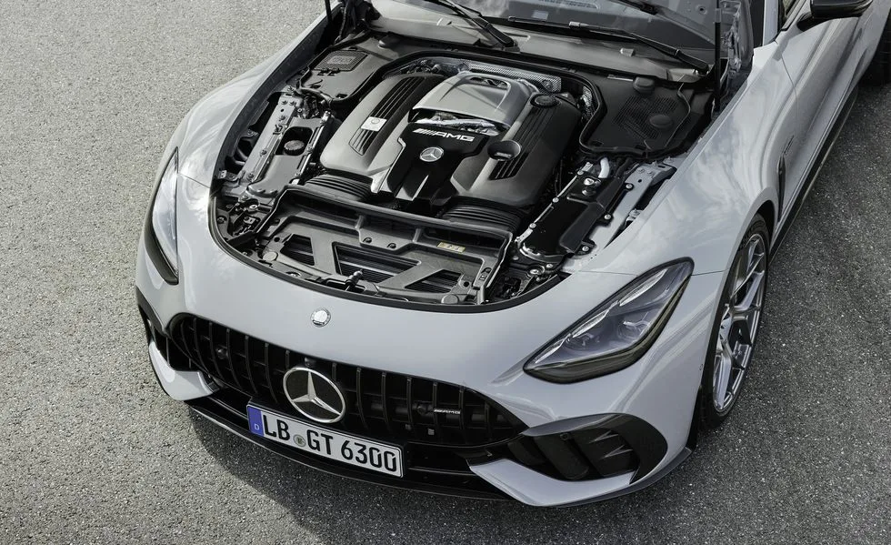 مرسيدس تستعرض قوتها بـ AMG GT 63 Pro 4Matic+ موديل 2025