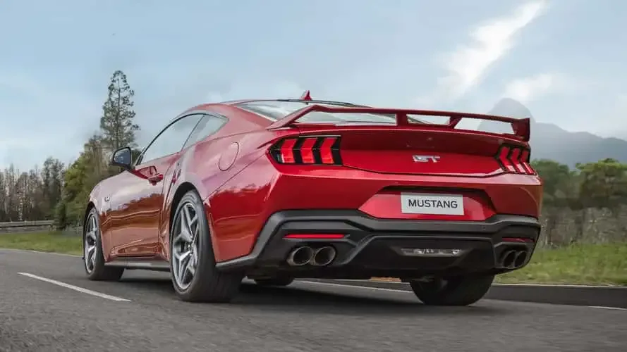 سيارة فورد موستانج V-8 أصبحت أكثر تكلفة