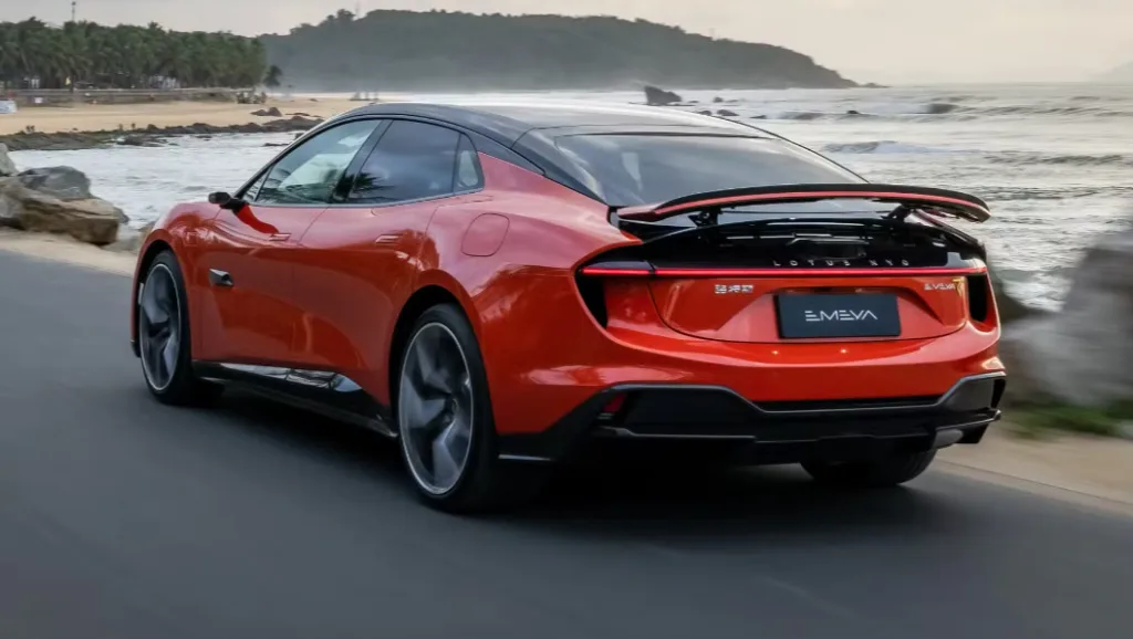 Lotus Emeya 2025 .. سيارة كهربائية رياضية جديدة من لوتس