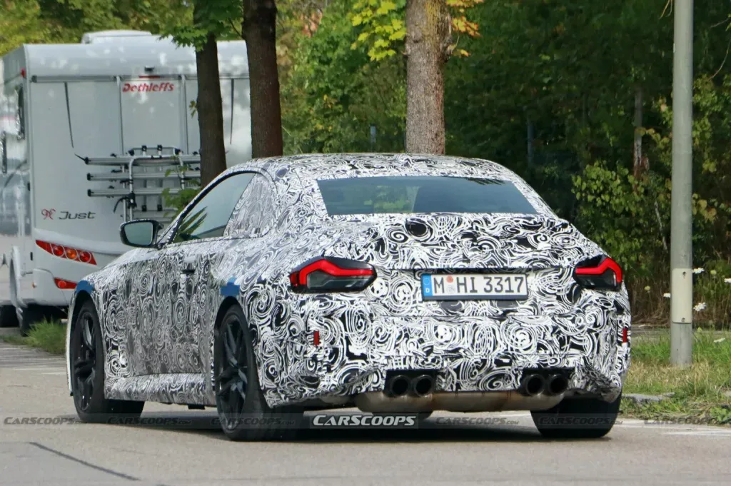 تقارير: سيارة BMW M2 CS ستأتي بقوة 525 حصان
