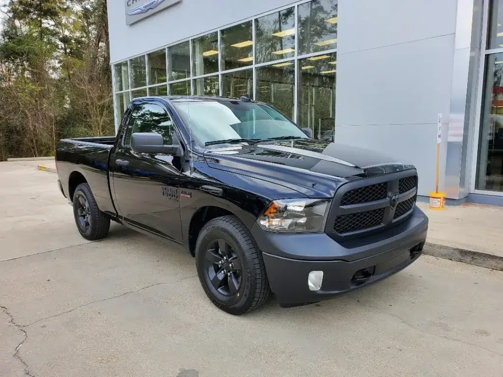 رام تودّع طراز كلاسيك 1500 ومحركها HEMI فائق الأداء