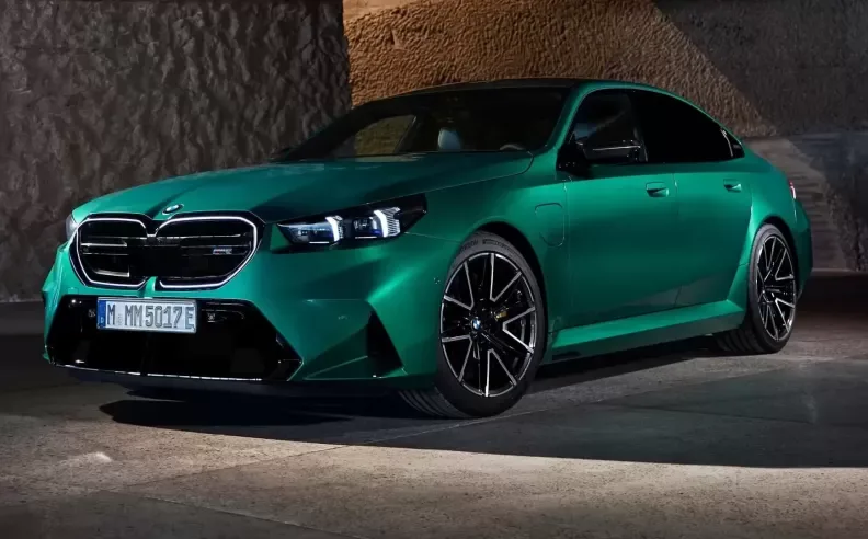 BMW تستدعي  أكثر من مليون سيارة بسبب عيوب في نظام الفرامل المدمج