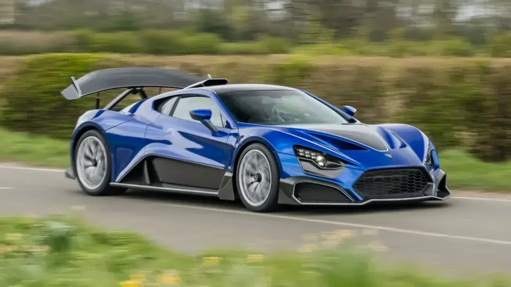 أفضل 10 سيارات خارقة يمكنك شراؤها في عام 2024