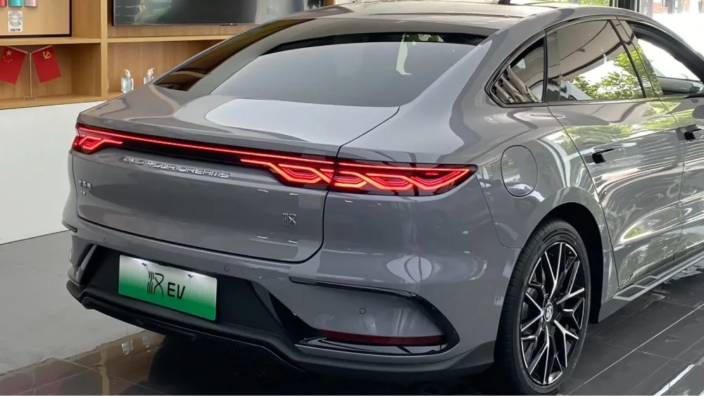 تسريبات جديدة تكشف تفاصيل سيارة BYD Han DMi الهجينة الجيل الخامس - صورة 2