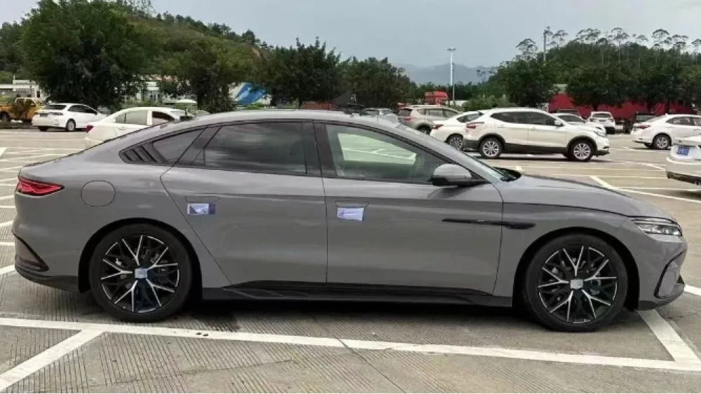تسريبات جديدة تكشف تفاصيل سيارة BYD Han DMi الهجينة الجيل الخامس - صورة 3