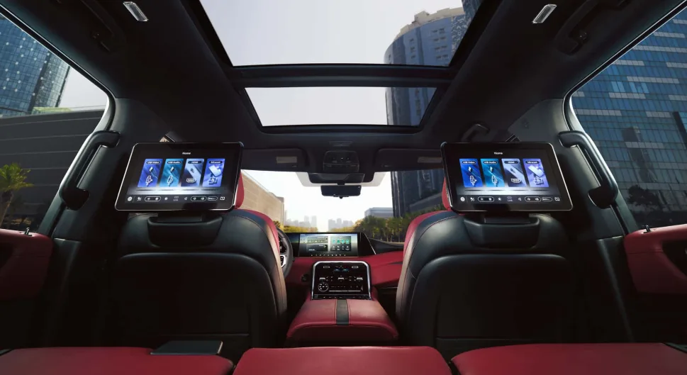 نيسان باترول 2024 القوة والأداء الجديد في سيارة SUV الكبيرة - صورة 9