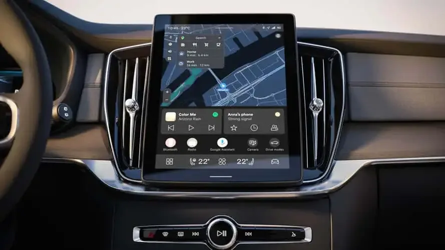 فولفو تستعد لإطلاق نسخة هجينة من طراز XC90 - صورة 2