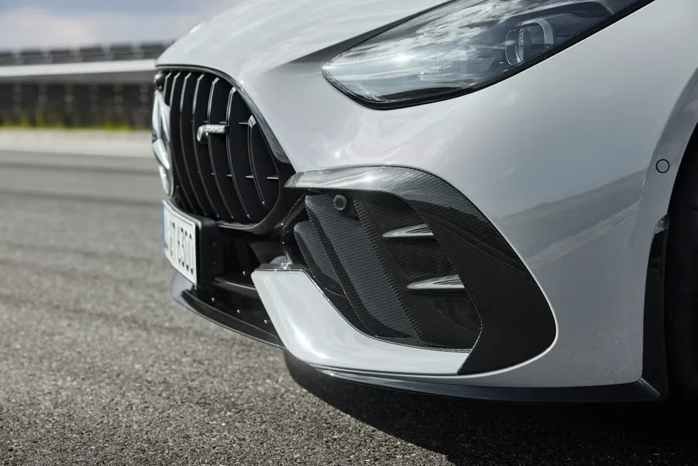مرسيدس- AMG GT63 برو 4MATIC .. تعرف عليها