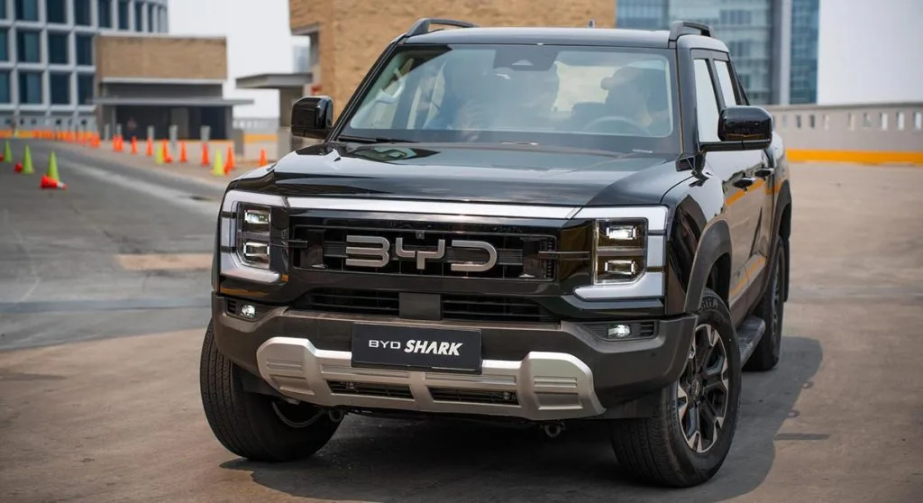 BYD تطلق بيك أب Shark PHEV في البرازيل: خطوة نحو مستقبل السيارات الكهربائية - صورة 2
