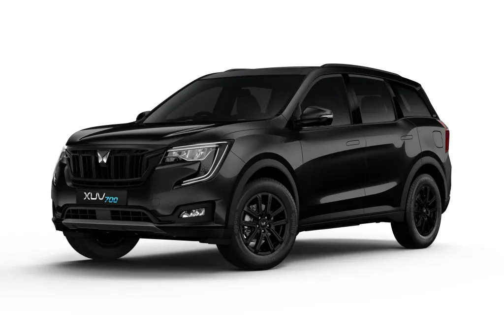 سعر ومواصفات سيارة ماهيندرا XUV700 2025 - صورة 2