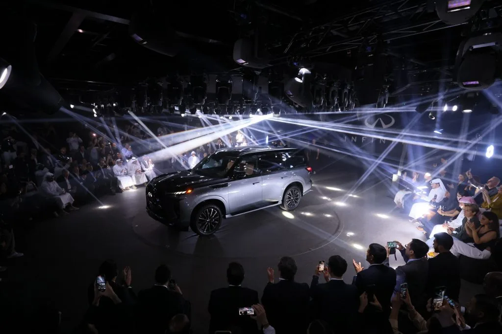 إنفينيتي QX80 الجديدة بالكامل - صورة 2