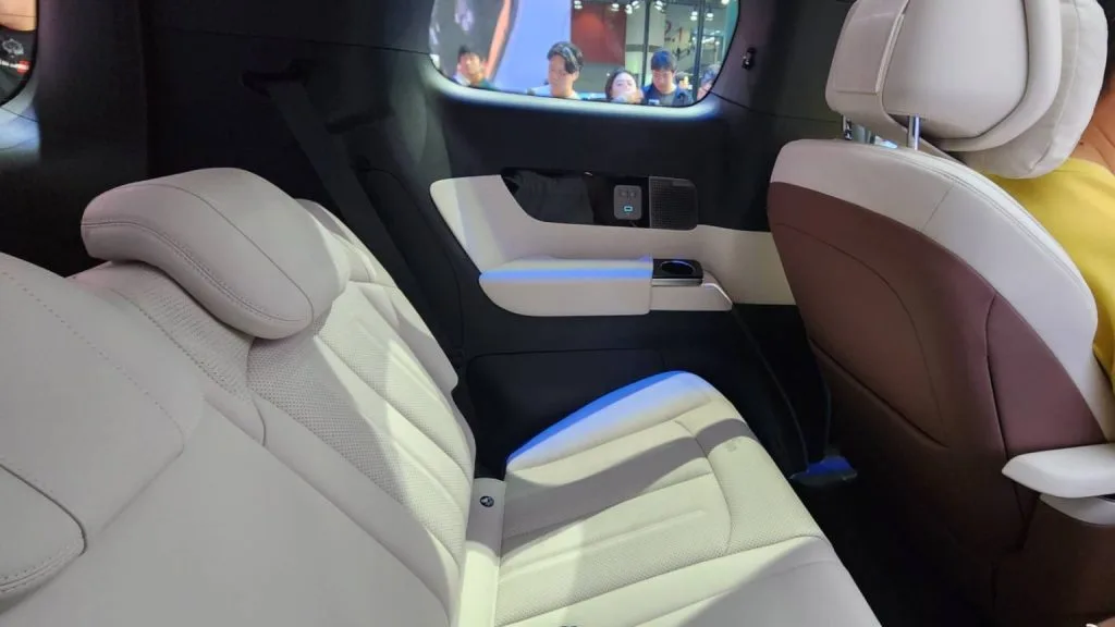 شركة BYD تكشف عن التصميم الداخلي لميني فان Xia الجديدة - صورة 3