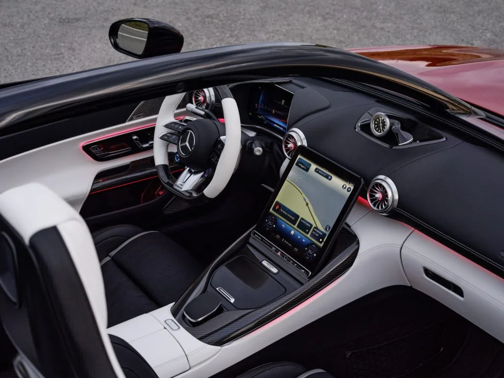 مرسيدس AMG PureSpeed تكشف النقاب عن أول ظهور عالمي لها