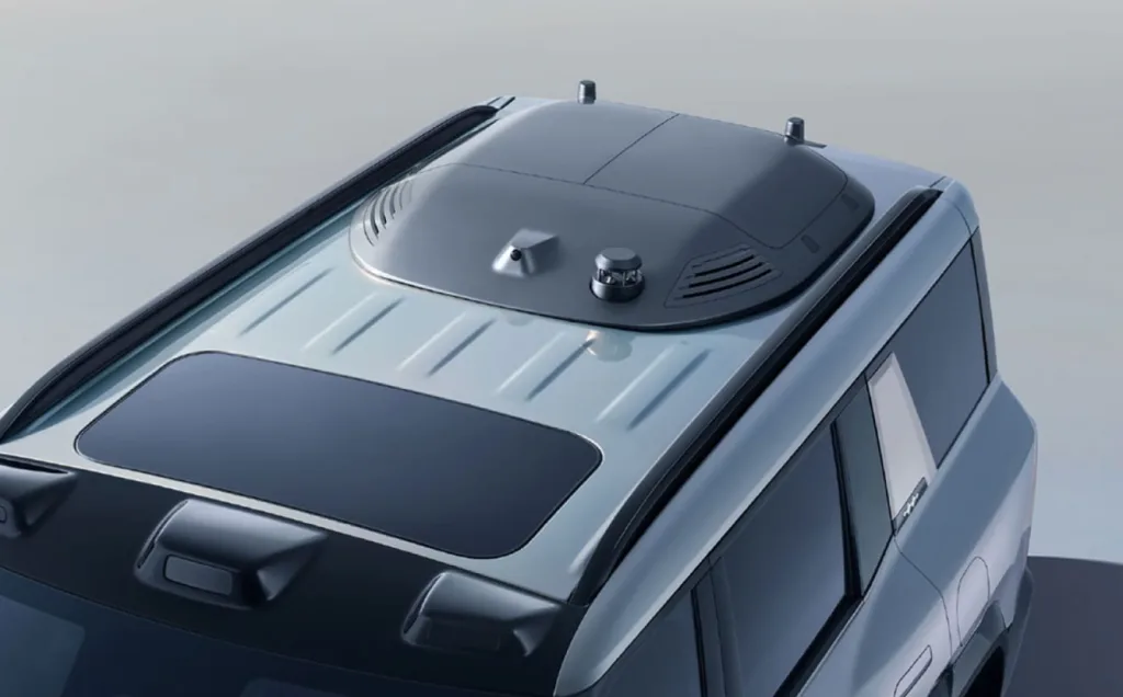 BYD تطلق أول محطة درون مدمجة على سقف السيارة بالشراكة مع DJI
