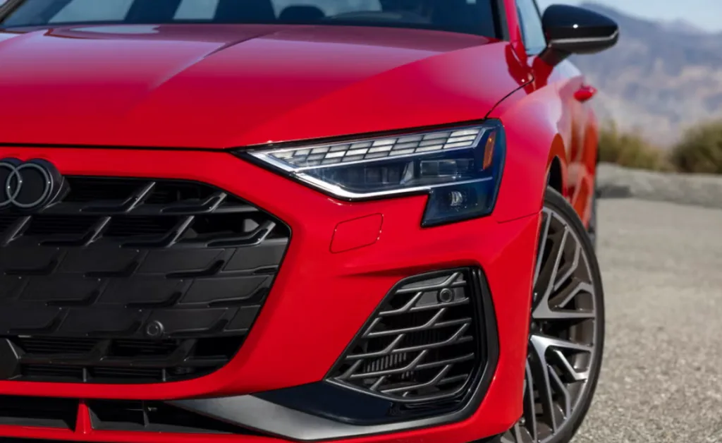 مميزات ومواصفات سيارة أودي S3 2025 - صورة 3