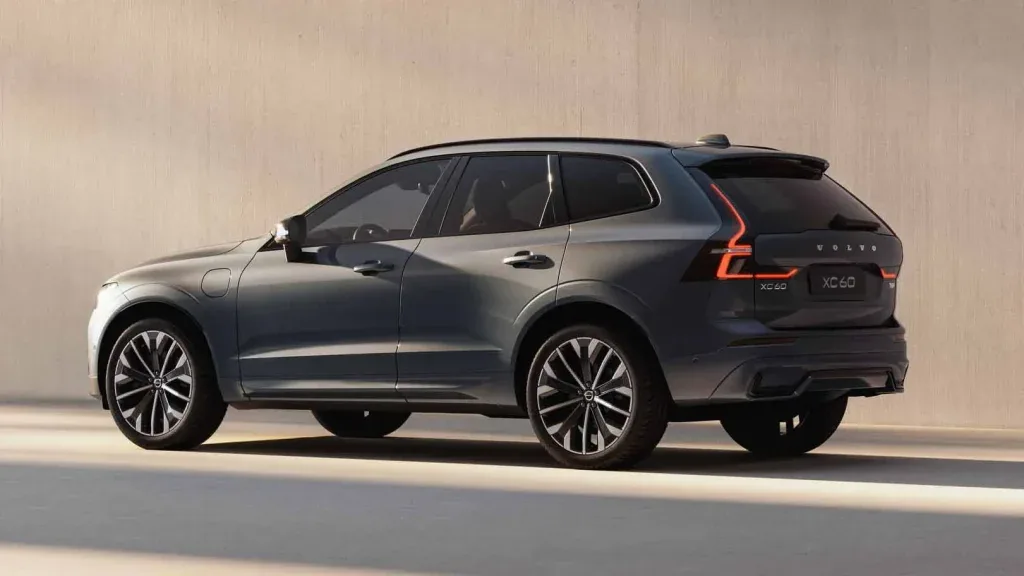 الإعلان عن تسعيرة فولفو XC60 بعد التحديثات الجديدة - صورة 2