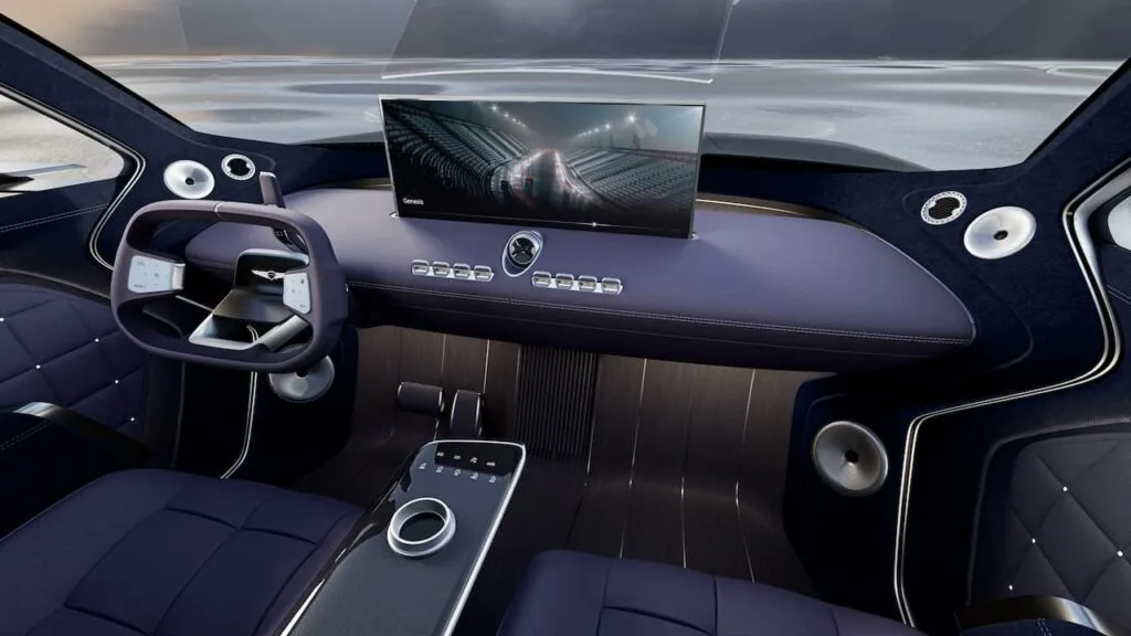 رؤية أولى لجينيسيس GV90 EV 2026 على حلبة الاختبار