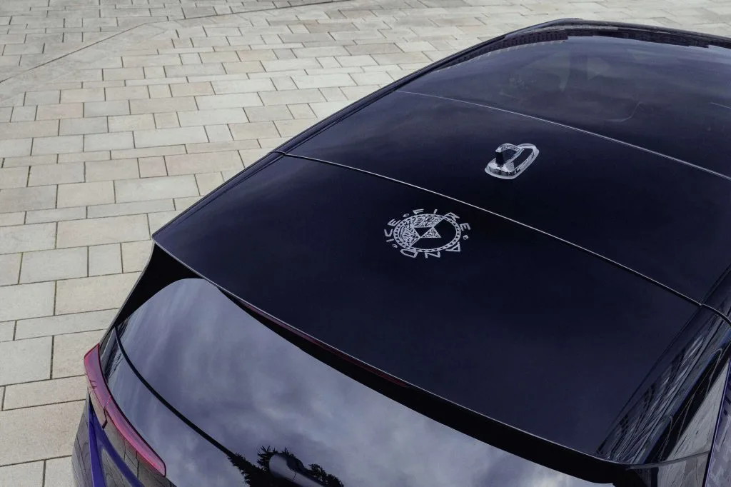 “ID.3 GTX FIRE+ICE”: فولكس فاجن تكشف عن الطراز الكهربائي الرياضي الجديد - صورة 3