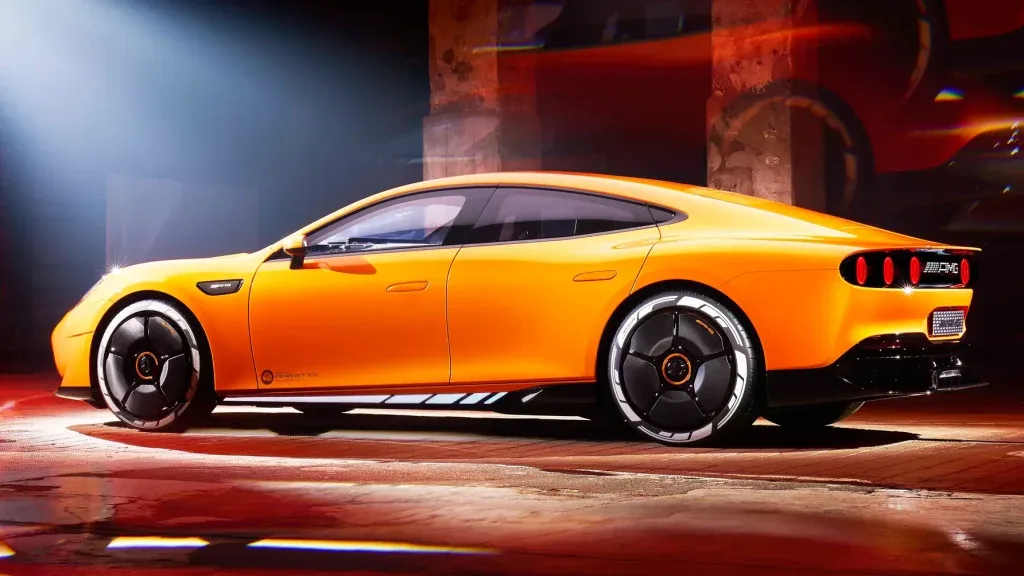 مرسيدس تكشف عن السيارة الكهربائية الاختبارية CONCEPT AMG GT XX - صورة 2
