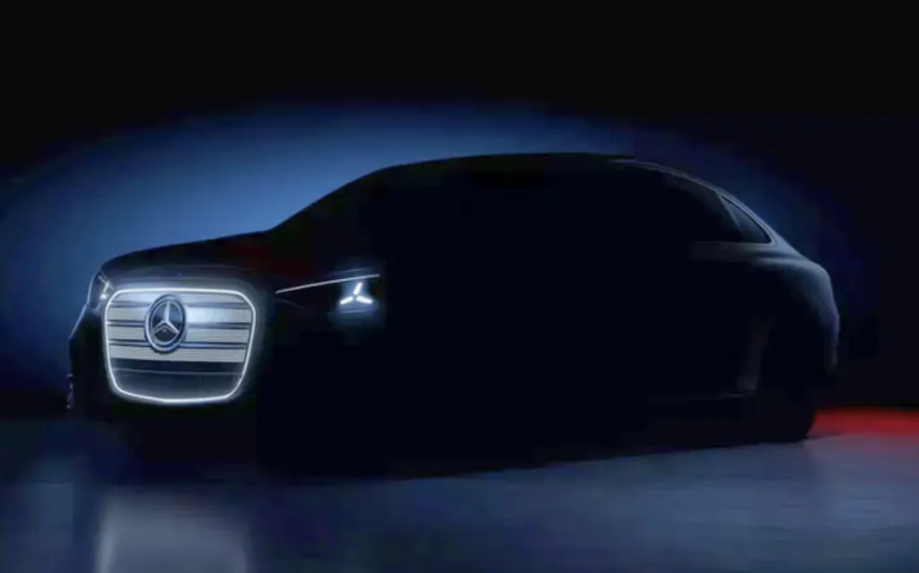 مرسيدس-بنز تكشف عن لمحة أولى لسيارة C-Class الكهربائية
