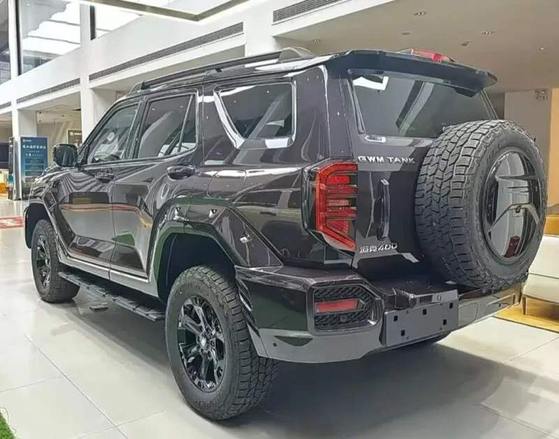 وصول GWM Tank 400 PHEV 2026 إلى صالات العرض في الصين