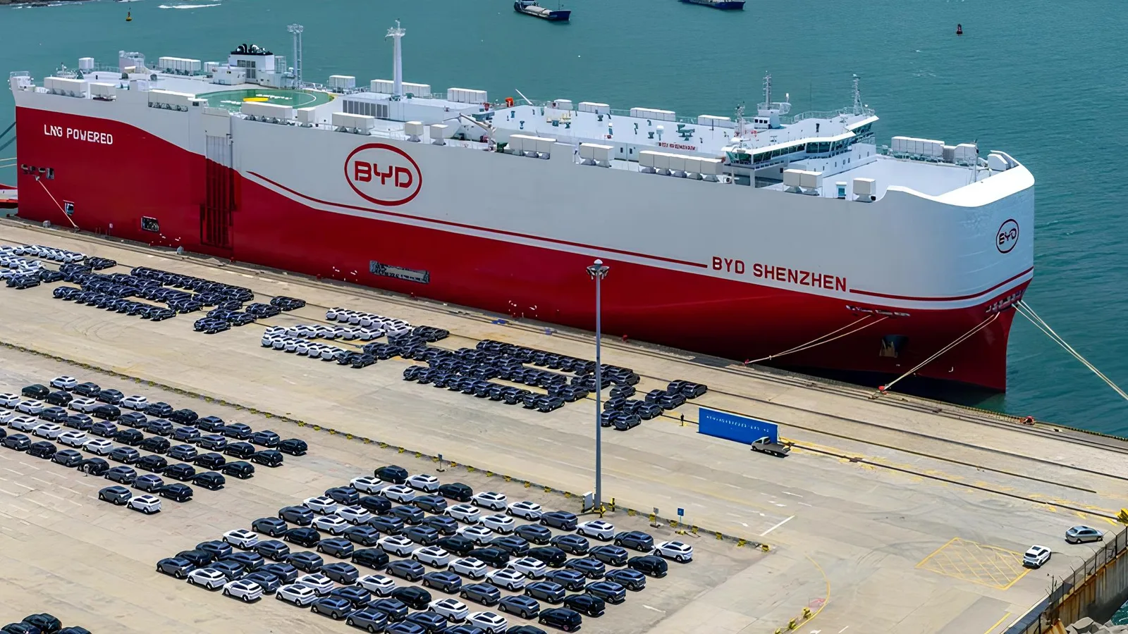 BYD تستكمل أسطولها البحري الضخم بطاقة تصديرية تتجاوز مليون سيارة سنويًا