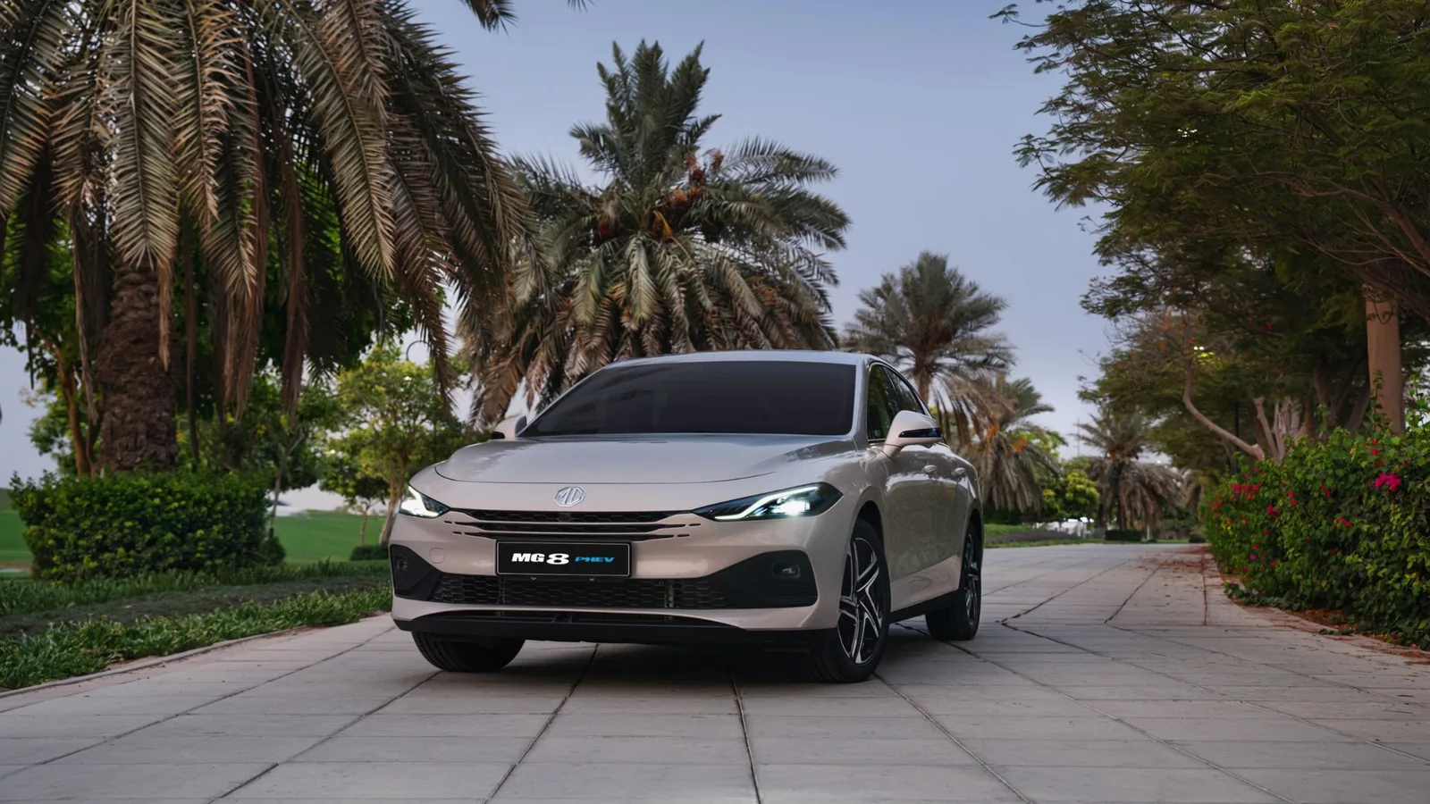 إم جي موتور تطرح سيارة MG 8 PHEV الجديدة كلّياً