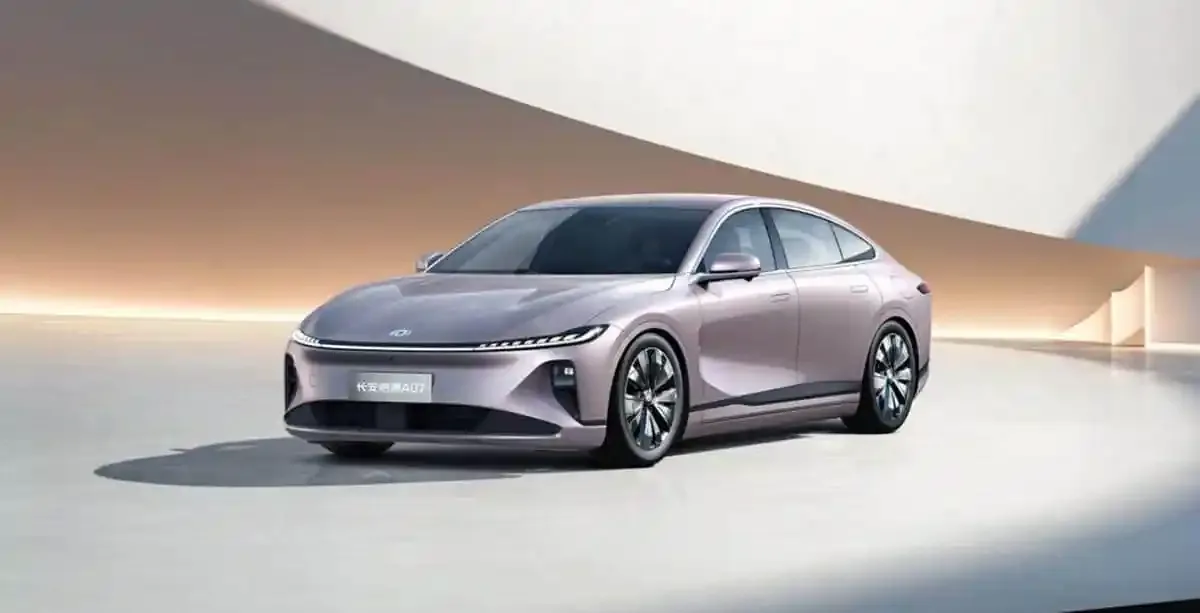 Changan Nevo A06 2025: سيارة سيدان كهربائية متقدمة بتقنية البطارية 6C