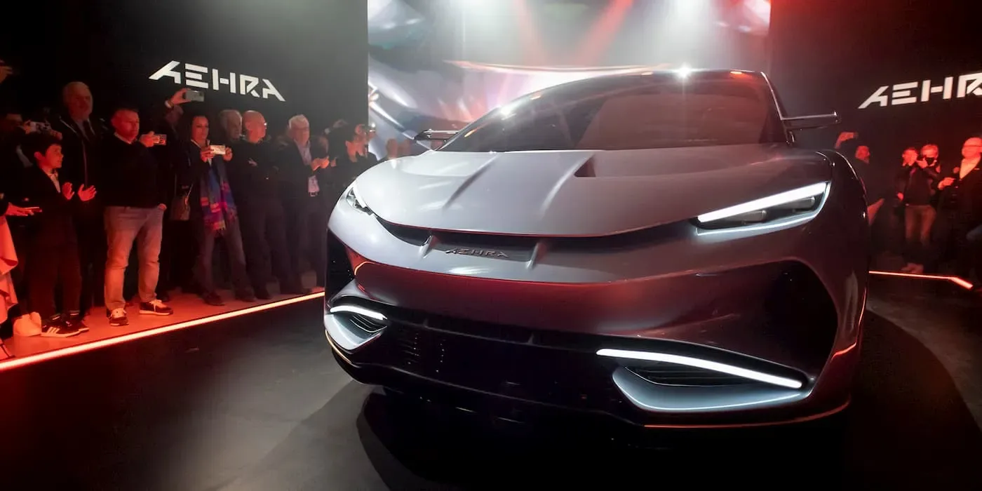فيراري تدرس SUV الصينية SU7 Ultra سرًا