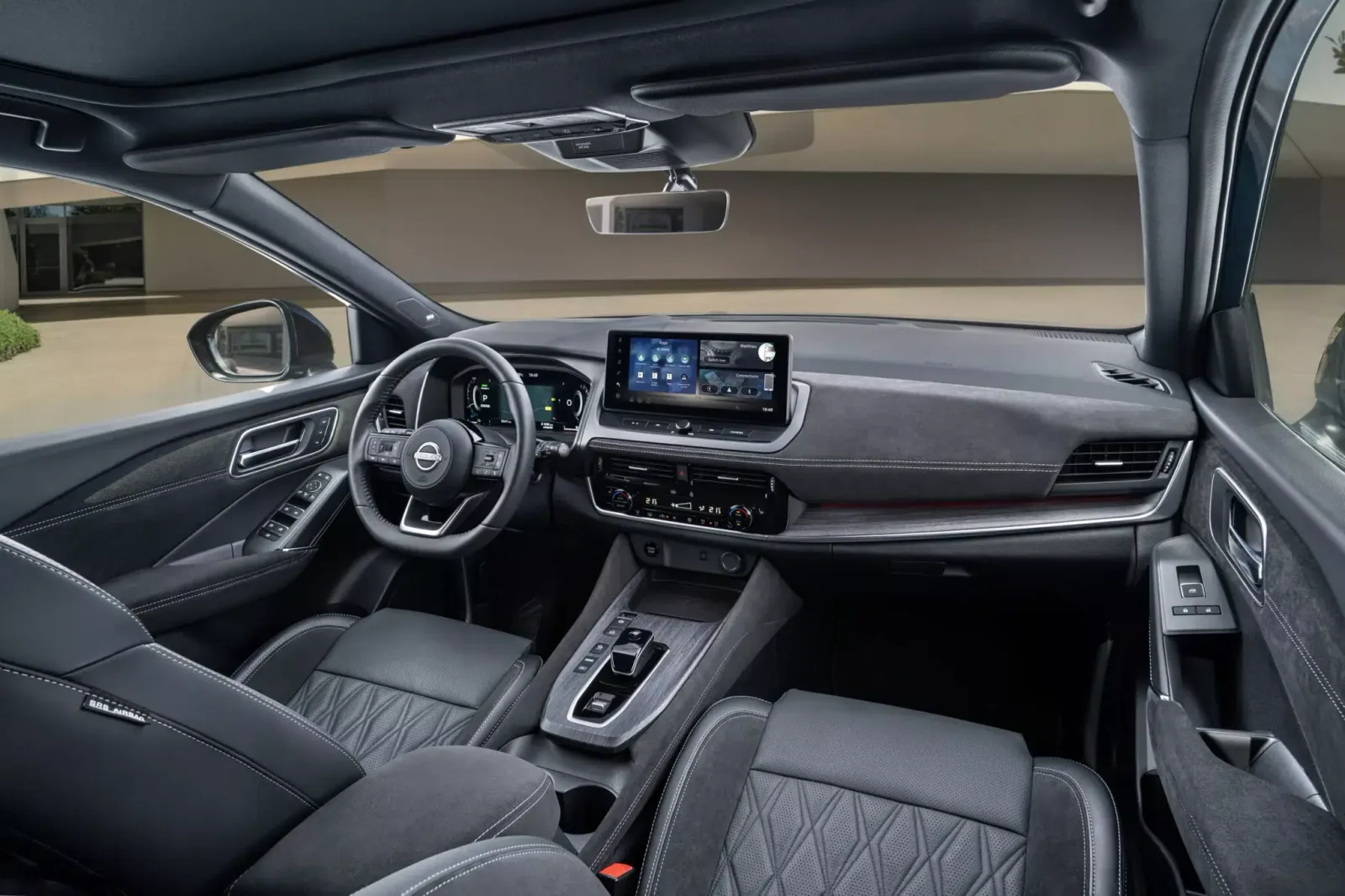 SUV هجينة من نيسان: 745 ميلاً من الكفاءة مع وضع رياضي مميز