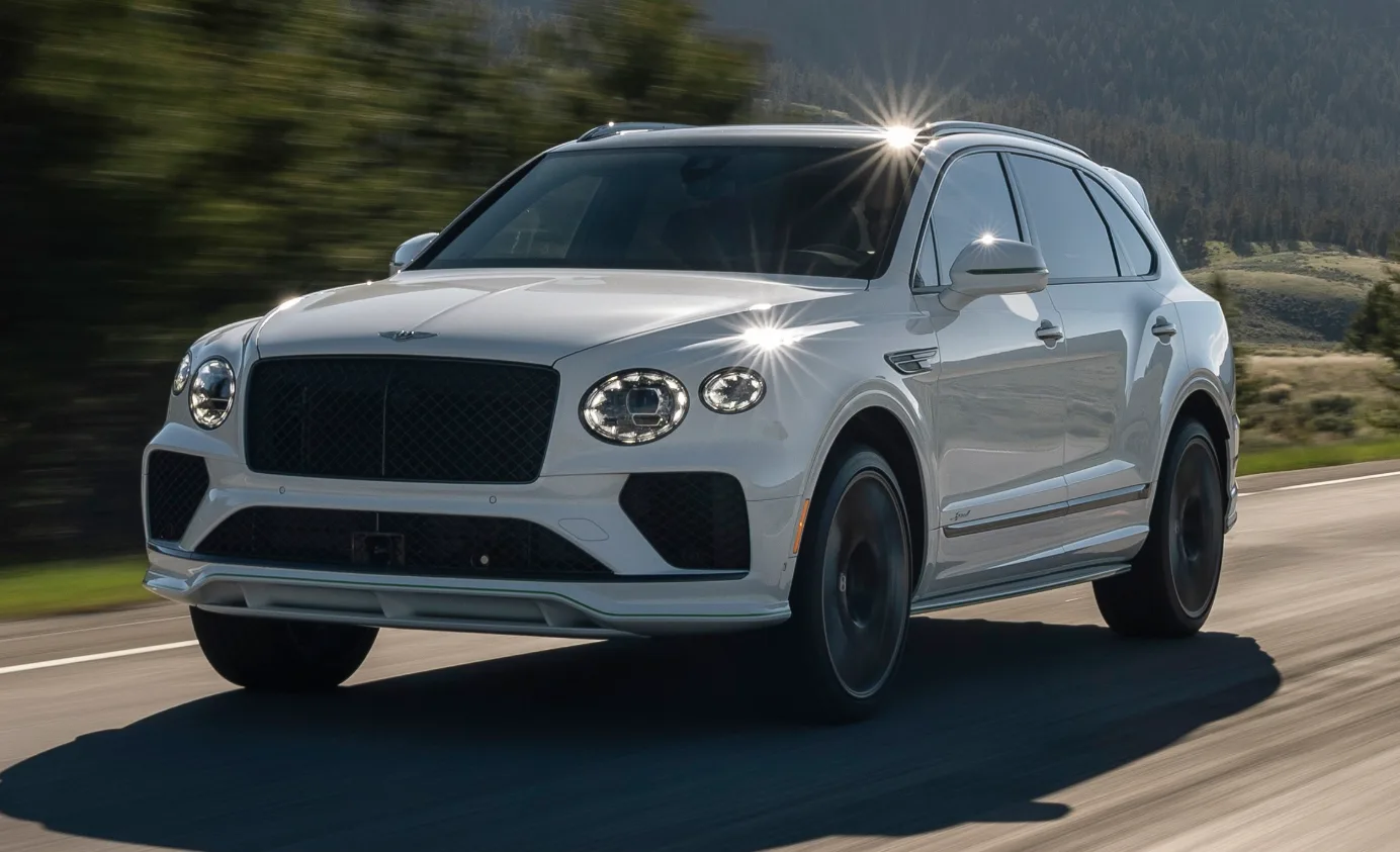 بنتلي بنتايجا سبيد 2026: الأداء الأقوى والفخامة المطلقة في SUV واحدة