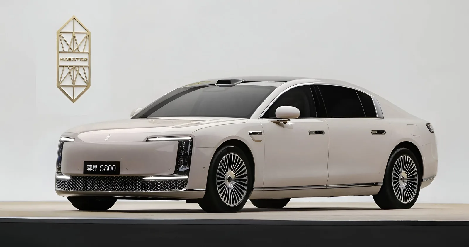طلب قوي على سيارة Maextro S800 الفاخرة: 3600 سيارة محجوزة بـ 5 أيام فقط