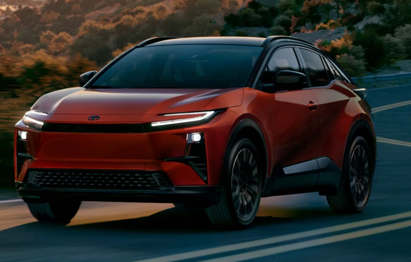 تويوتا C-HR 2026 الكهربائية: تصميم جديد وأداء قوي