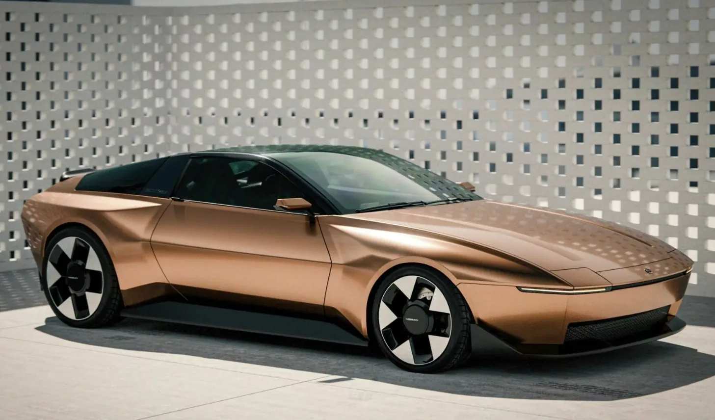 عودة الأسطورة بتصميم رقمي جريء: نيسان 500SX تدمج الماضي العريق بروح المستقبل
