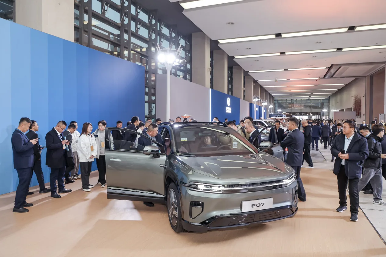 تشانجان تطلق رسميًا علاماتها CHANGAN وDEEPAL وAVATR في أوروبا وتكشف عن طرح ديبال S07 في الربع الثاني من 2025