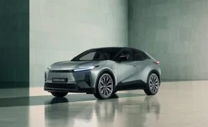 نظرة أولى على تويوتا C-HR+ 2026