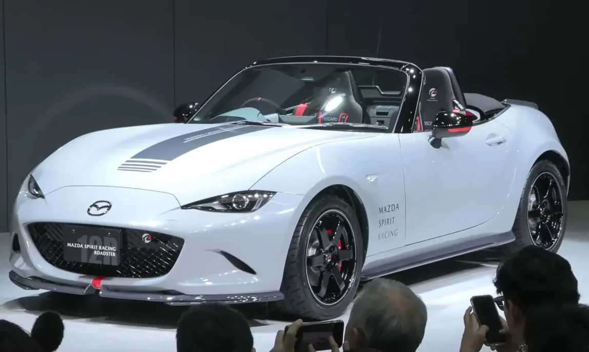 مازدا تطلق إصدار Spirit Racing من MX-5 بقوة محسنة وتصميم رياضي حصري
