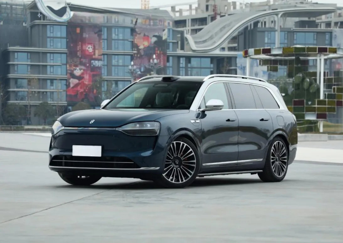 هواوي AITO M9 SUV تحقق إنجازًا جديدًا بتجاوزها 200,000 طلب في عام واحد