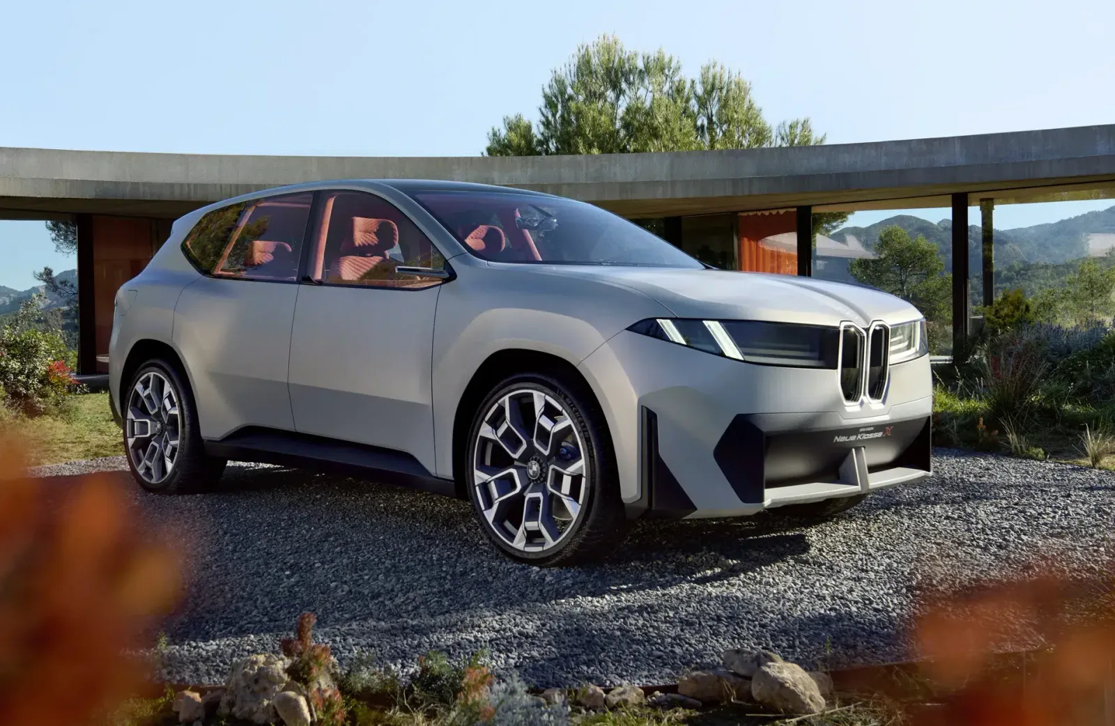 بي إم دبليو تبدأ مرحلة ما قبل الإنتاج لسيارتها الكهربائية Neue Klasse EV
